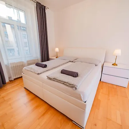 Apartmán 5 Bob's - 2 Bedrooms With King Size Beds