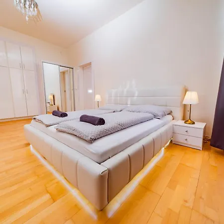 Apartmán 5 Bob's - 2 Bedrooms With King Size Beds Praha