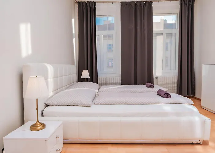Lejlighed 5 Bob's - 2 Bedrooms With King Size Beds *