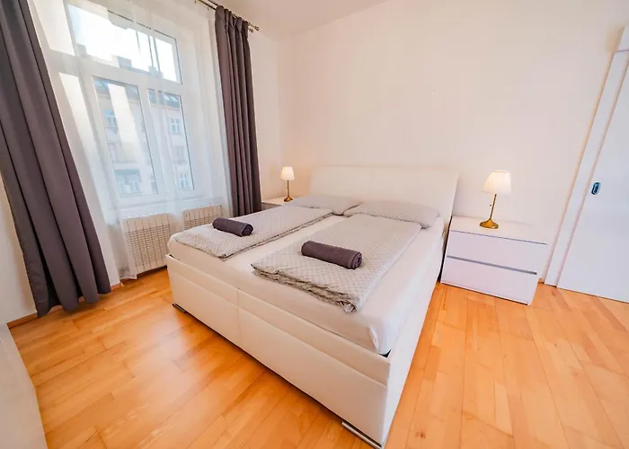 Lejlighed 5 Bob's - 2 Bedrooms With King Size Beds